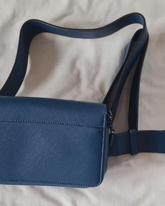 Borsa pochette monospalla o vita, in pelle  NUOVA