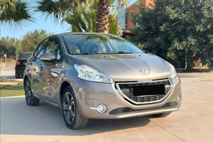 Peugeot 208 1.2 PureTech 82 CV Allure