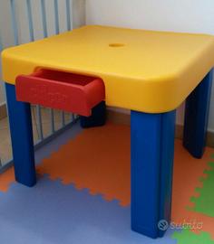 Tavolino Chicco con due sedie