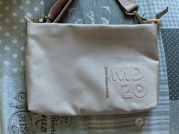 Mandarina Duck MD20