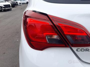 FANALE EST. POST. SX. OPEL CORSA «E» (2014)
