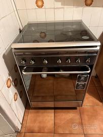 Cucina con forno