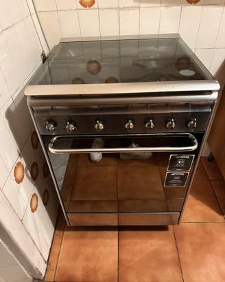 Cucina con forno