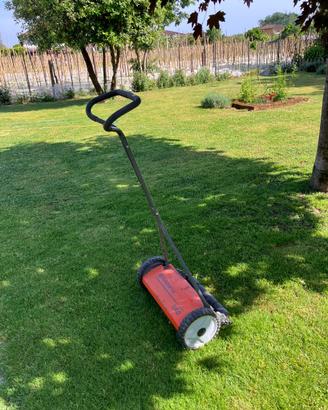Taglaerba a spinta Husqvarna