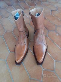 Stivaletti uomo.