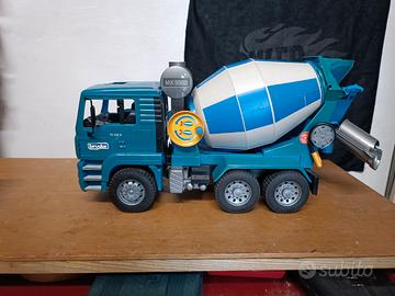 betoniera bruder giocattolo