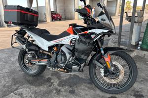 Ktm 790 adv 2024 depotenziata a libretto