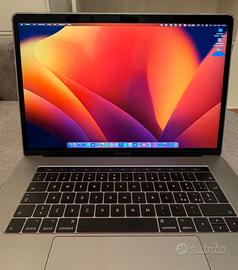 MacBook Pro 15" Touch Bar