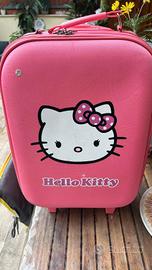 trolley hello kitty 