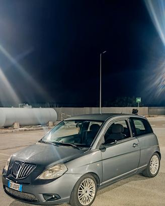 Lancia Ypsilon (2009)