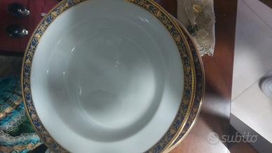 set piatti e bicchieri 