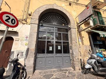 DEPOSITO A NAPOLI