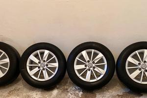 Cerchi Lega 15 Originali VW Golf 5-6-7-8 + gomme