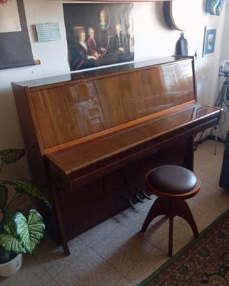 Pianoforte Petrof
