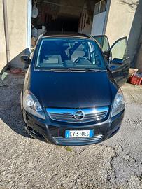 Opel zafira 1.6 turbo 150 cv metano