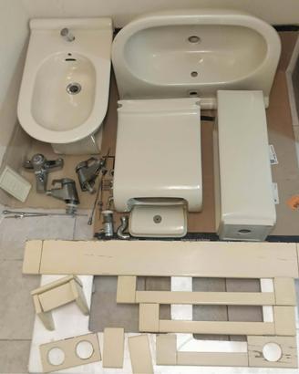Bagno Sanitari vintage anni '80 in ceramica sabbia