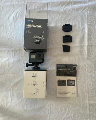 GoPro Hero 5 black + Kit accessori