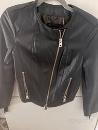 Giubbotto pelle nero con frange