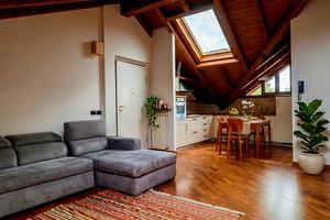 Gallarate trilocale arredato con box libero subito