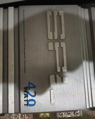 amplificatore più sub auto