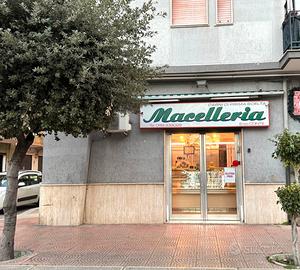 Rif. 160 Attività commerciale Corso Italia