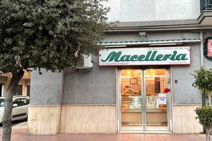 Rif. 160 Attività commerciale Corso Italia