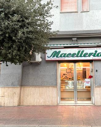 Rif. 160 Attività commerciale Corso Italia