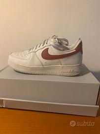 NIKE AIR FORCE 1 n. 40