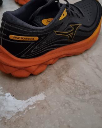Mizuno Wave Skyrise 05