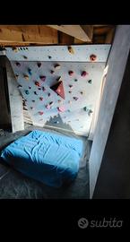 Parete arrampicata boulder 
