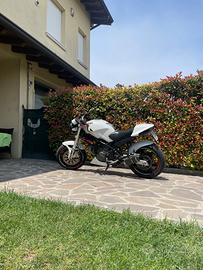 Ducati Monster 600