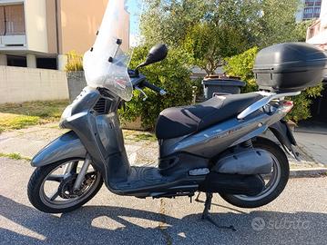 Scooter SYM 200 i EVO