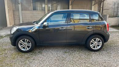 MINI COUNTRYMAN 2.0 D AUTOMATICA TETTO PAN.