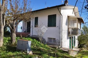 PORZIONE DI BIFAMILIARE A SOGLIANO AL RUBICONE