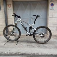 Bicicletta Trek Fuel EX7 Deore fibra di carbonio