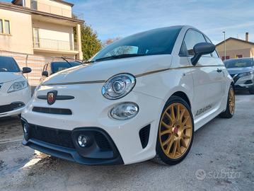 Abarth 595 1.4 Turbo T-Jet 165 CV Scorpioneoro