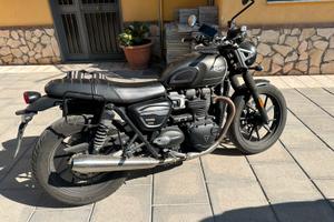 Triumph street twin 900