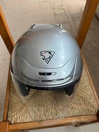 Casco M.Robert