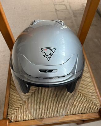 Casco M.Robert