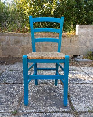 8 Sedie in legno azzurre con seduta in paglia