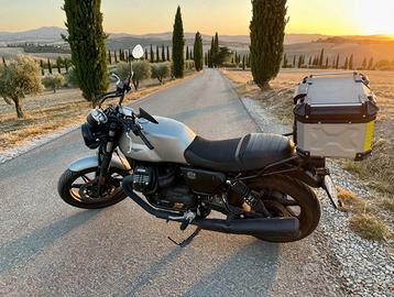 Moto Guzzi V7 Stone 850 ABS 2022