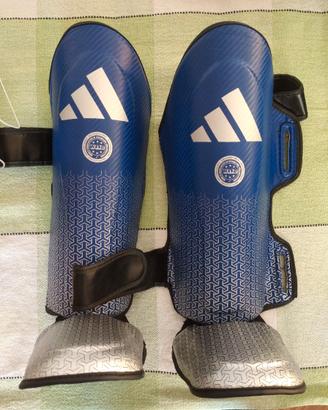 parastinchi Adidas
