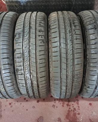 Pneumatici pari al nuovo Hankook 185/65r15