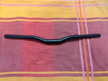 Manubrio MTB attacco 31 8 mm