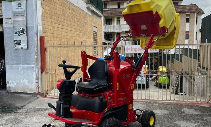 Trattorino rasaerba Gianni Ferrari