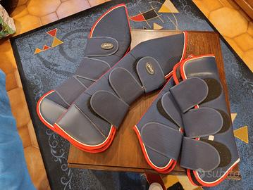 PARACOLPI DA VIAGGIO PER CAVALLI 8 PZ.