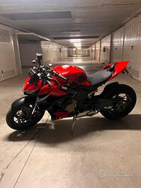 Ducati Streetfighter v4