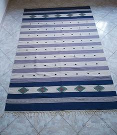 Tappeto tipo kilim