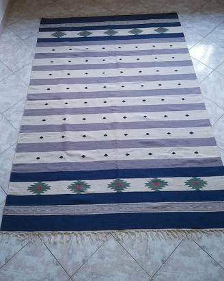 Tappeto tipo kilim