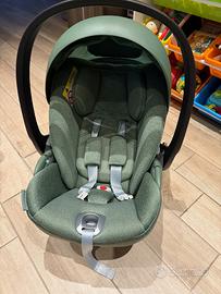 Seggolino Cybex Cloud T i-Size Plus + Base Isofix